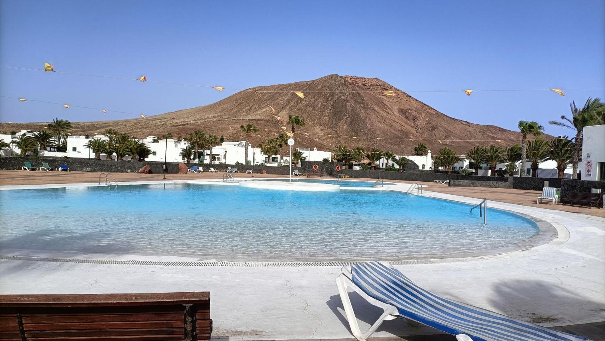 The White House With Pool - Playa Blanca 아파트 외부 사진