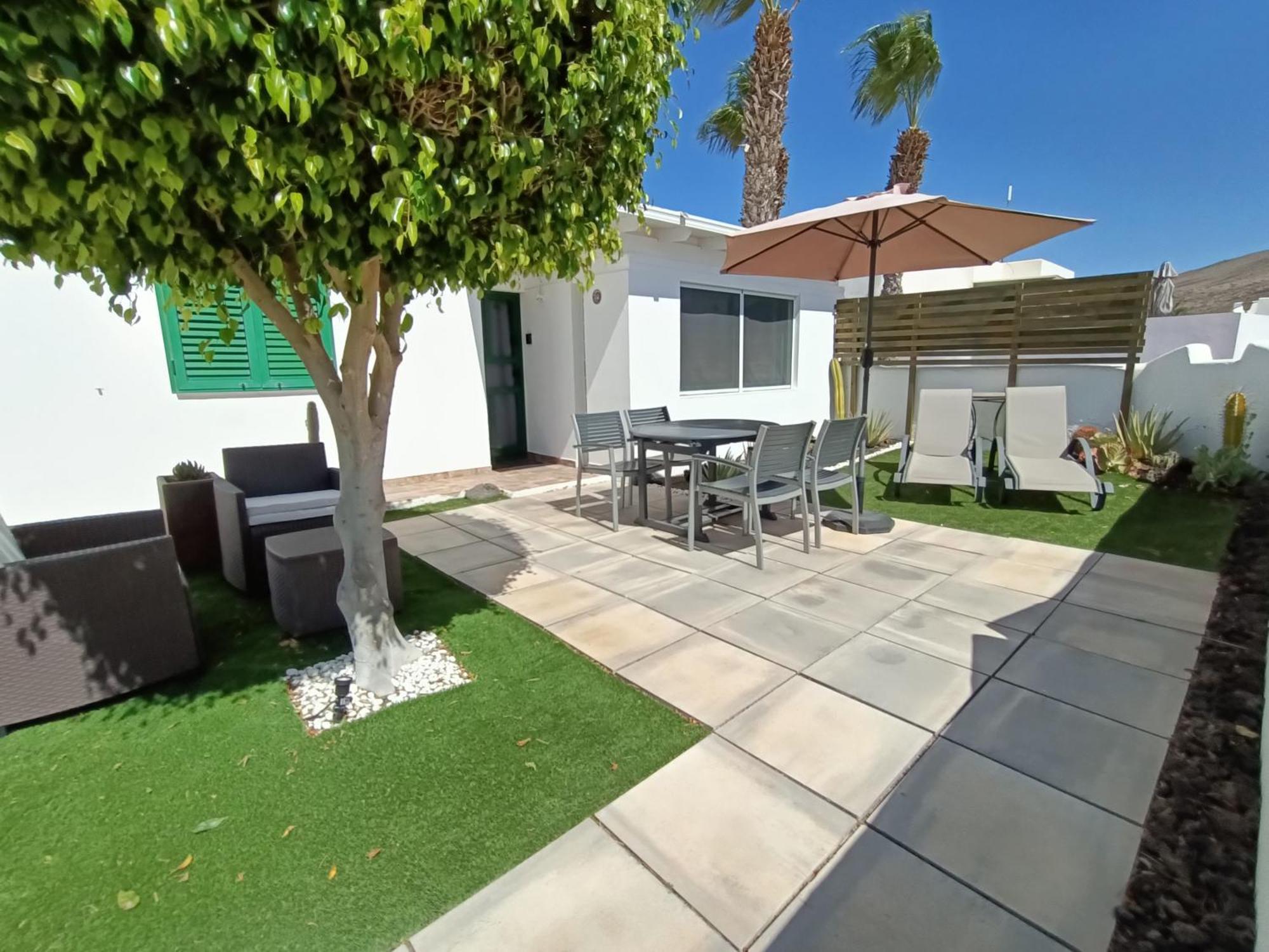 The White House With Pool - Playa Blanca 아파트 외부 사진